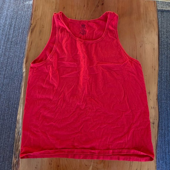 Two Fruit of the Loom Men's Tank Tops - Picture 2 of 5